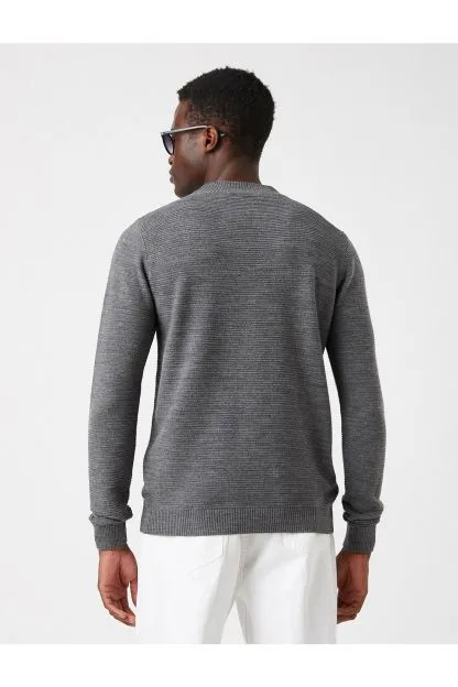 Basic Turtleneck Sweater