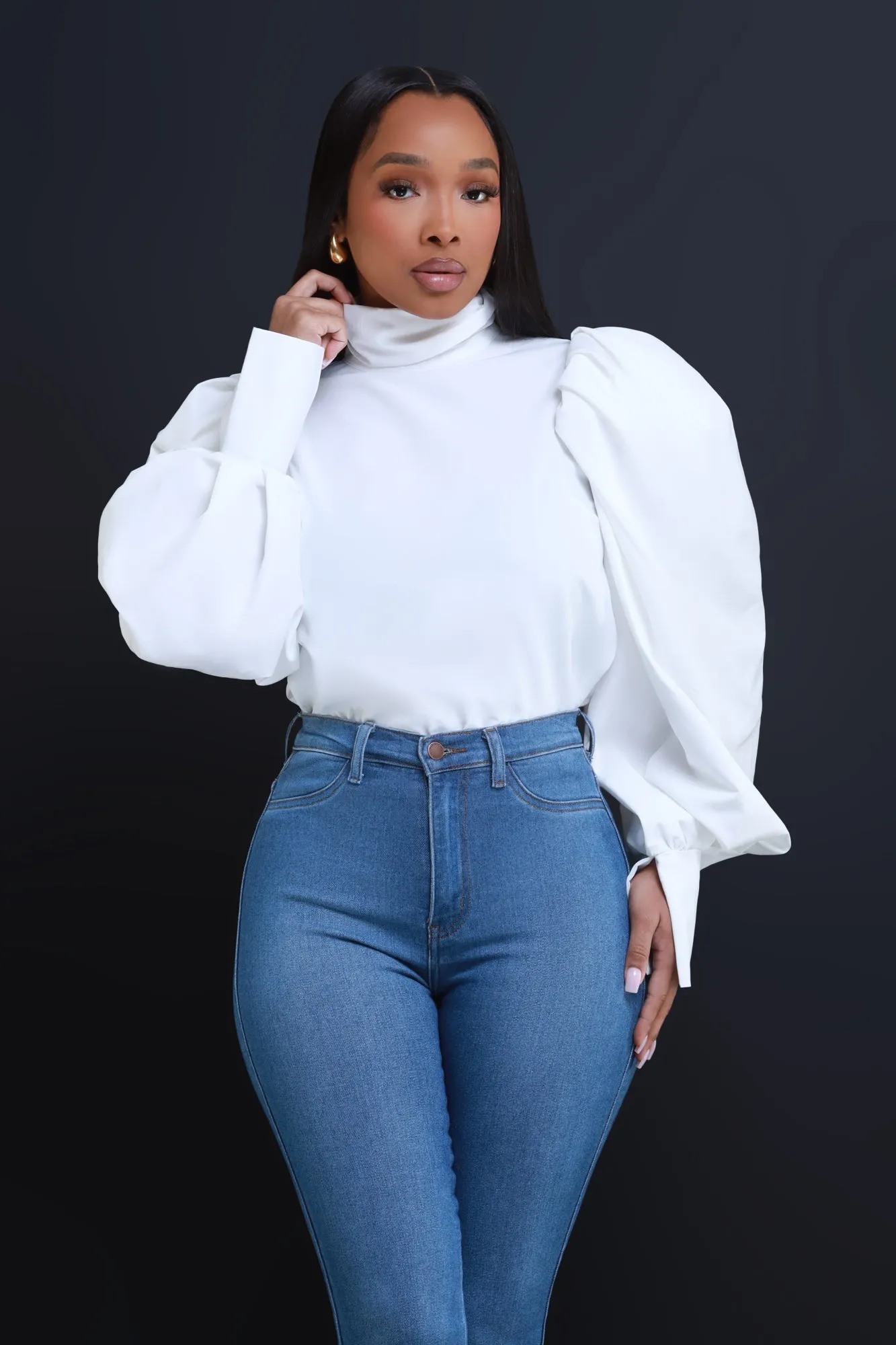 Jury's Out Power Shoulder Top - Ivory