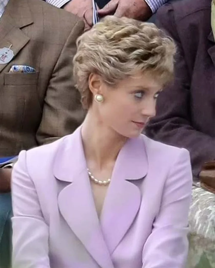 Princess Diana The Crown S05 Purple Coat