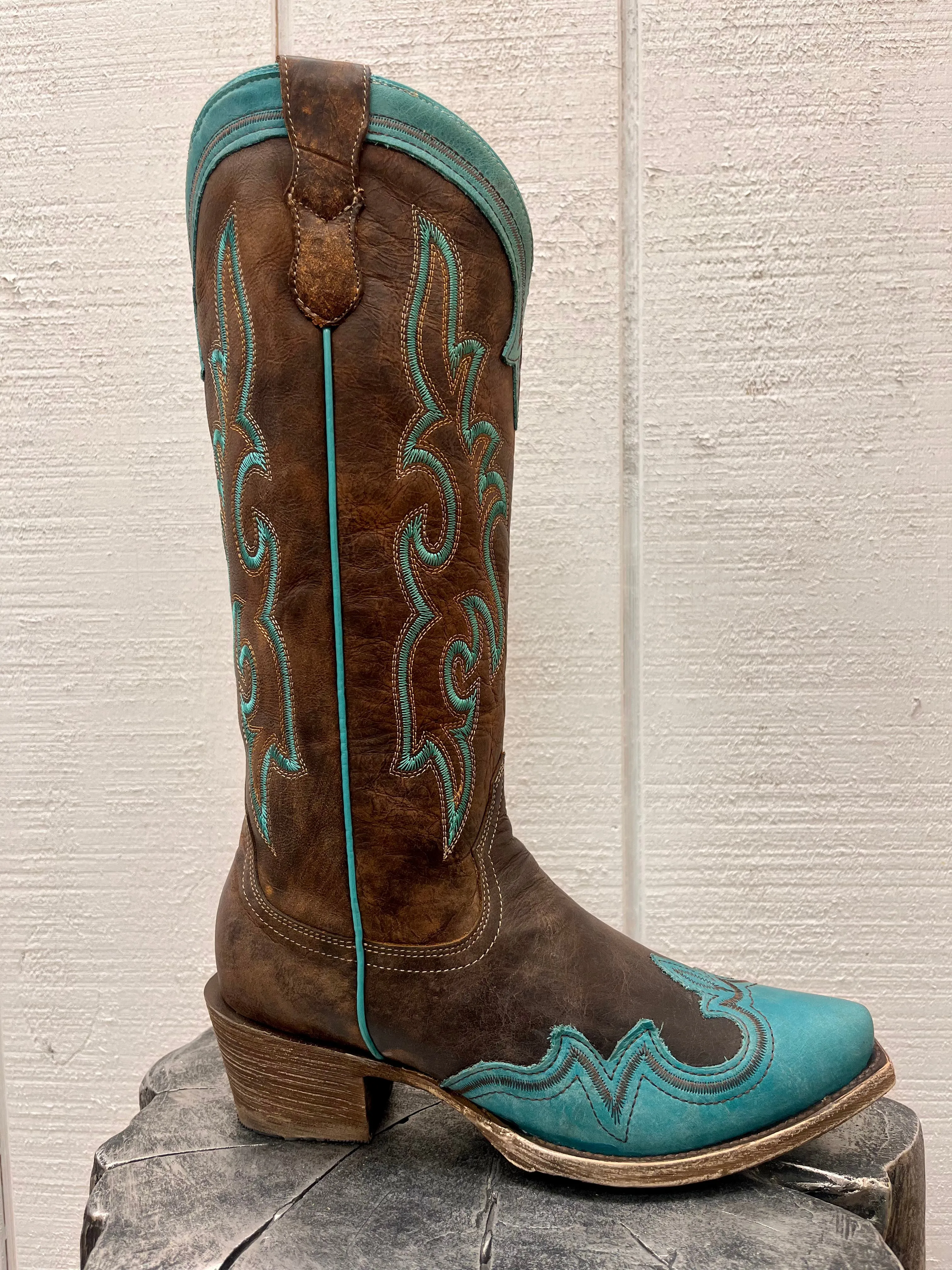 Roper Women's Shyla Burnish Blue Wing Tip Snip Toe Cowgirl Boots 7628-8587