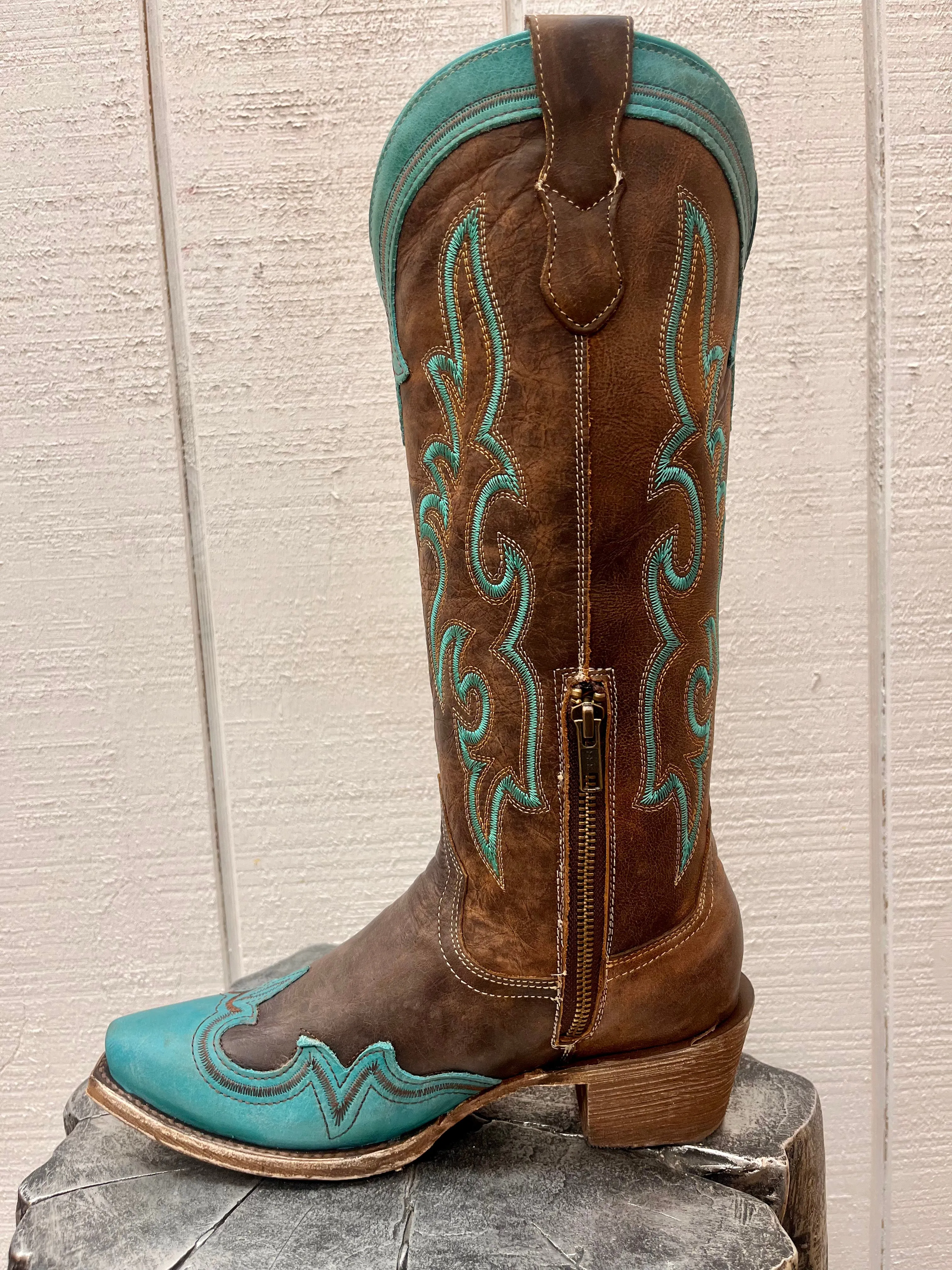 Roper Women's Shyla Burnish Blue Wing Tip Snip Toe Cowgirl Boots 7628-8587