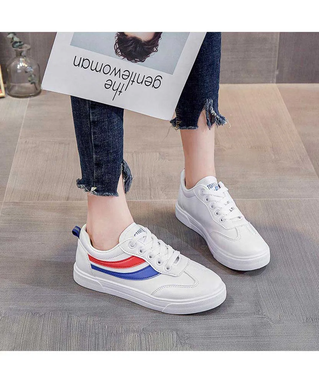 White mixed blue red color stripe shoe sneaker