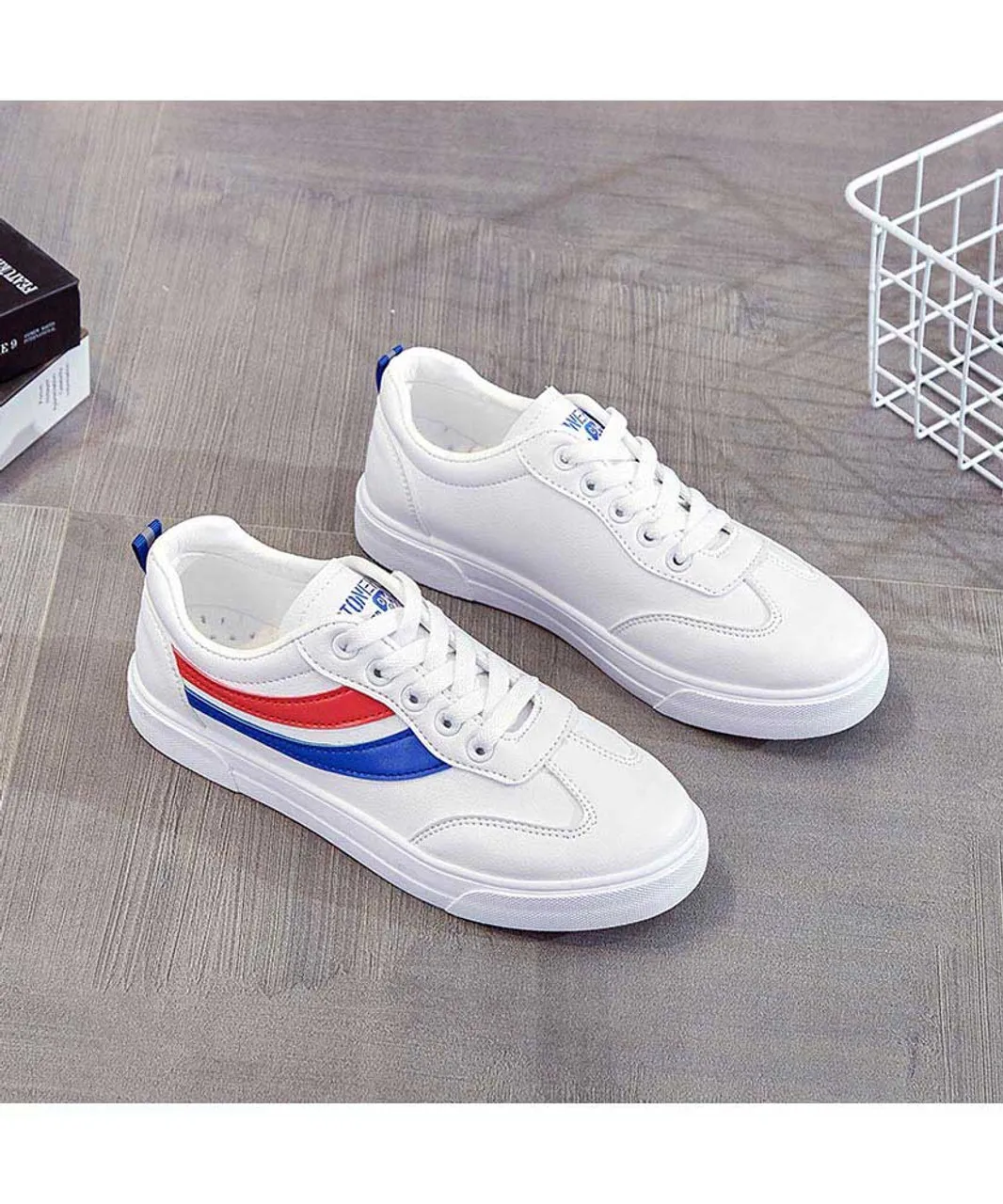 White mixed blue red color stripe shoe sneaker