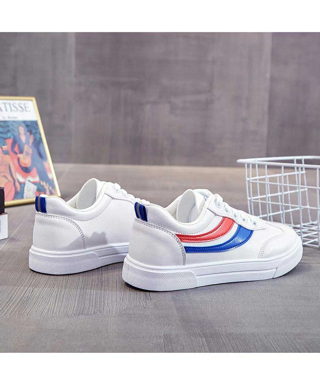 White mixed blue red color stripe shoe sneaker