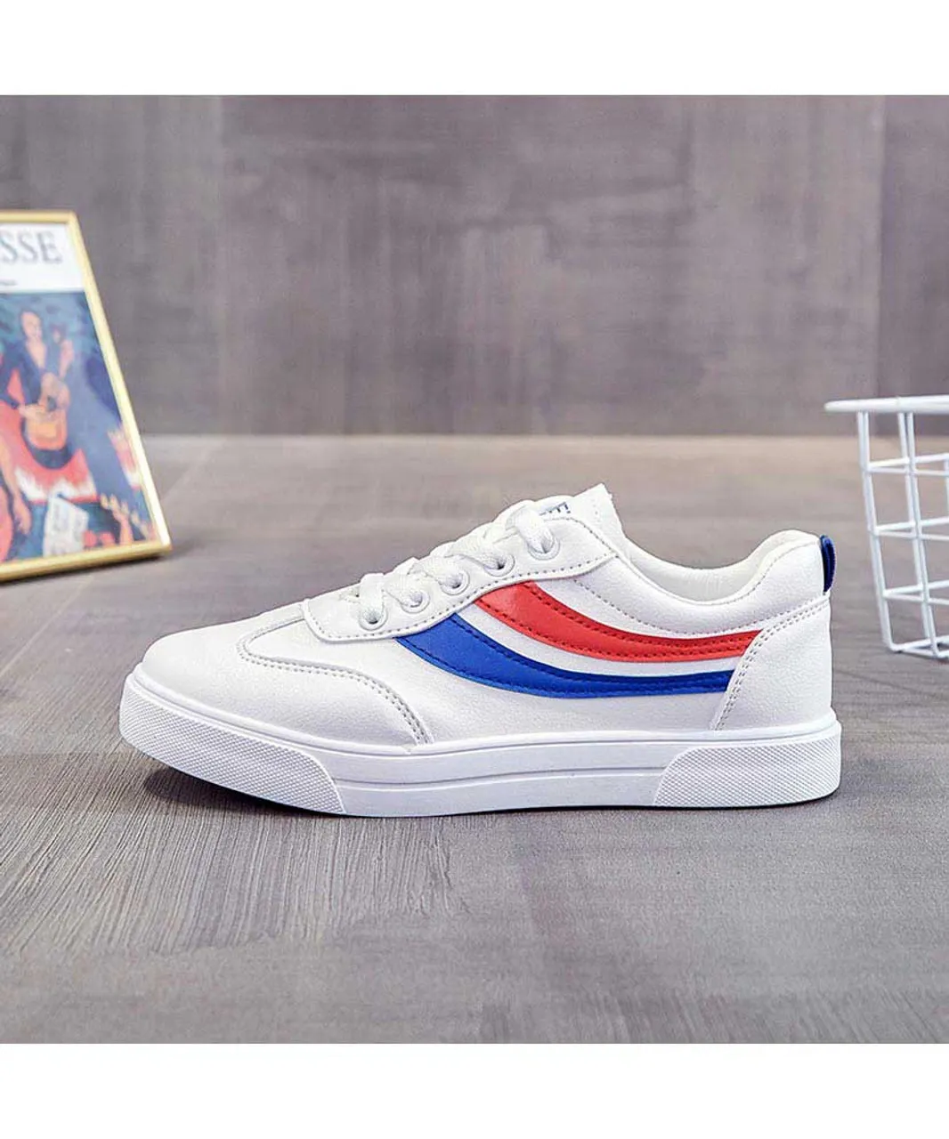 White mixed blue red color stripe shoe sneaker